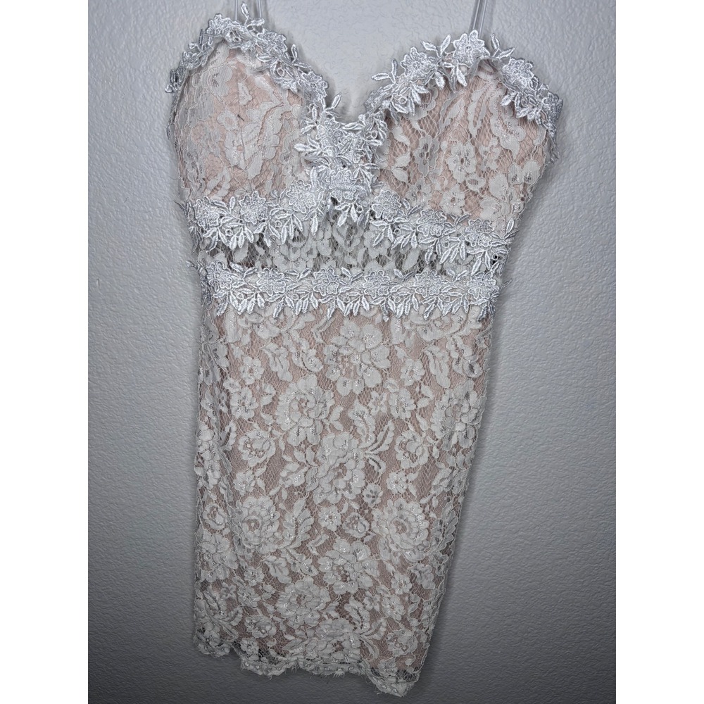 Forever 21 White Floral Lace Bodycon Mini Dress Nude Lining Sweetheart Neck M